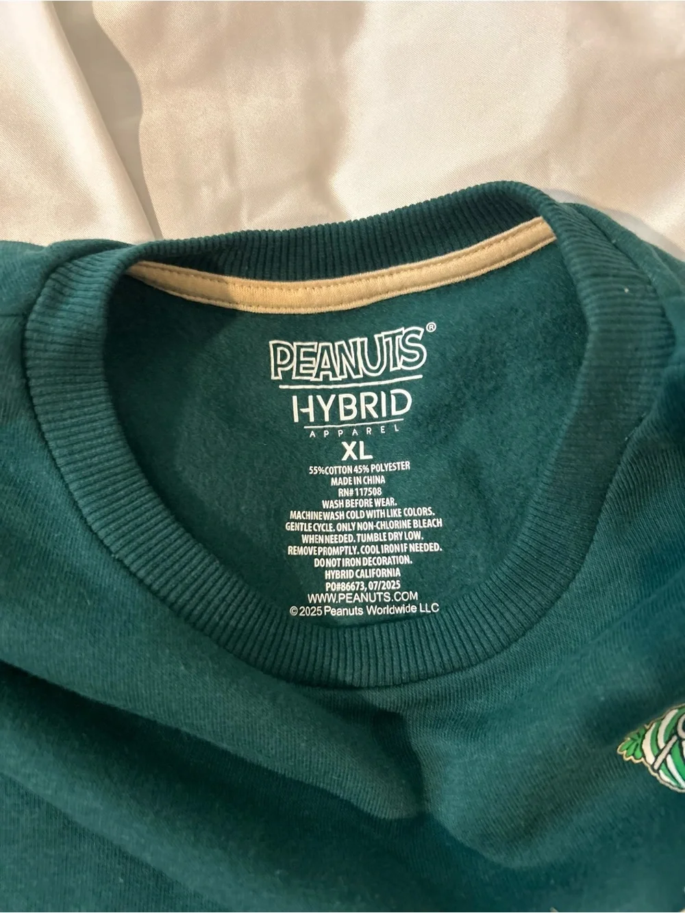 Peanuts Snoopy’s Ski School Sweatshirt Green Kids XL Oversized